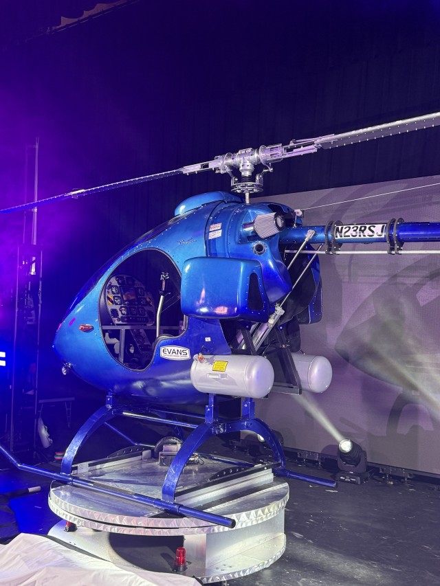 Mike Michaels Appearing Helicopter + Rotating Base - Image 2