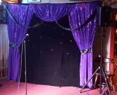 Folding Backdrop – 8′ x 10′